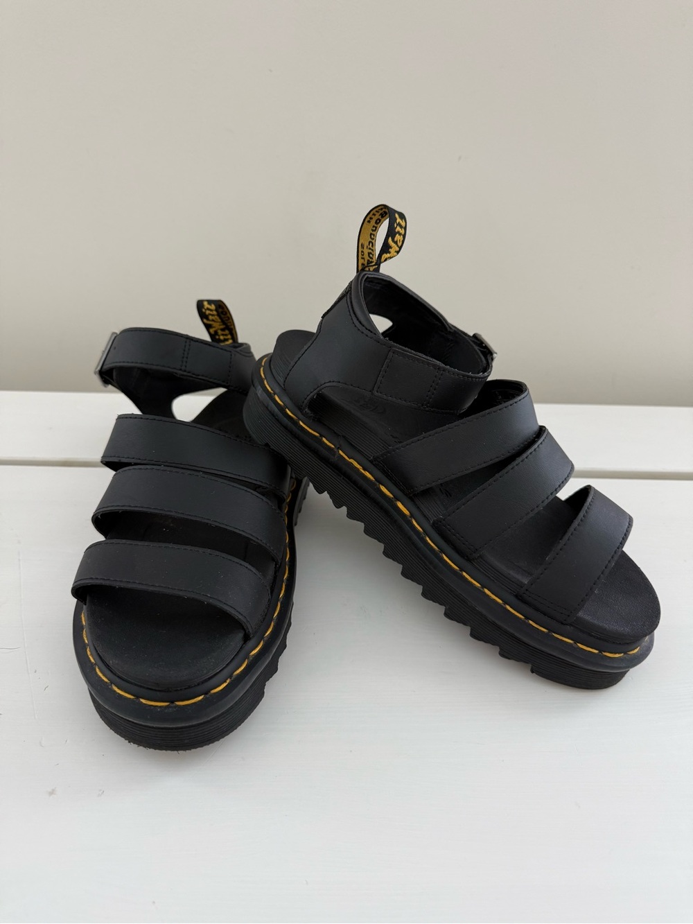 Dr. Martens Blaire Platform Sandals Black Leather Size 7 Like New